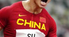 IM 电竞综合游戏平台-梅西压哨绝杀苏炳添，全场沸腾！经典一战再现传奇